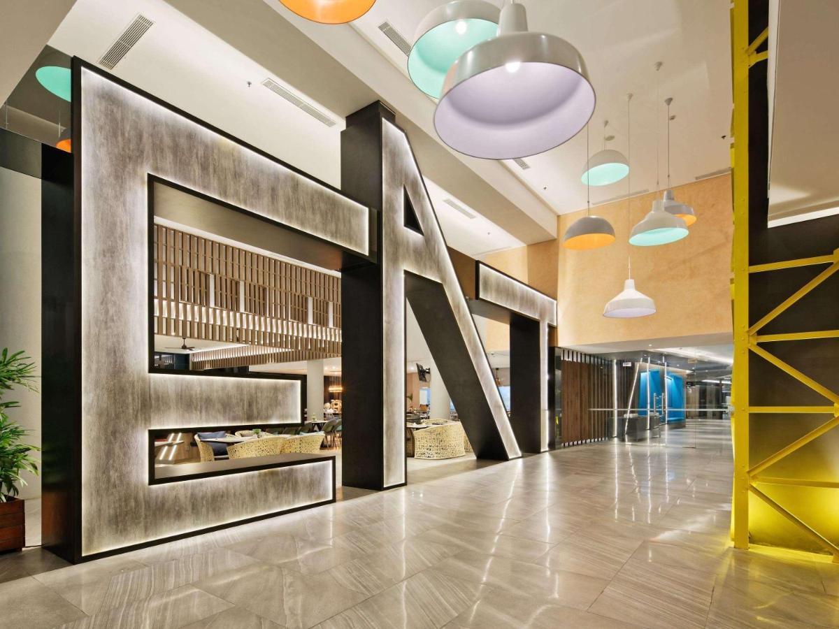 Ibis Styles Batam Nagoya Exterior foto