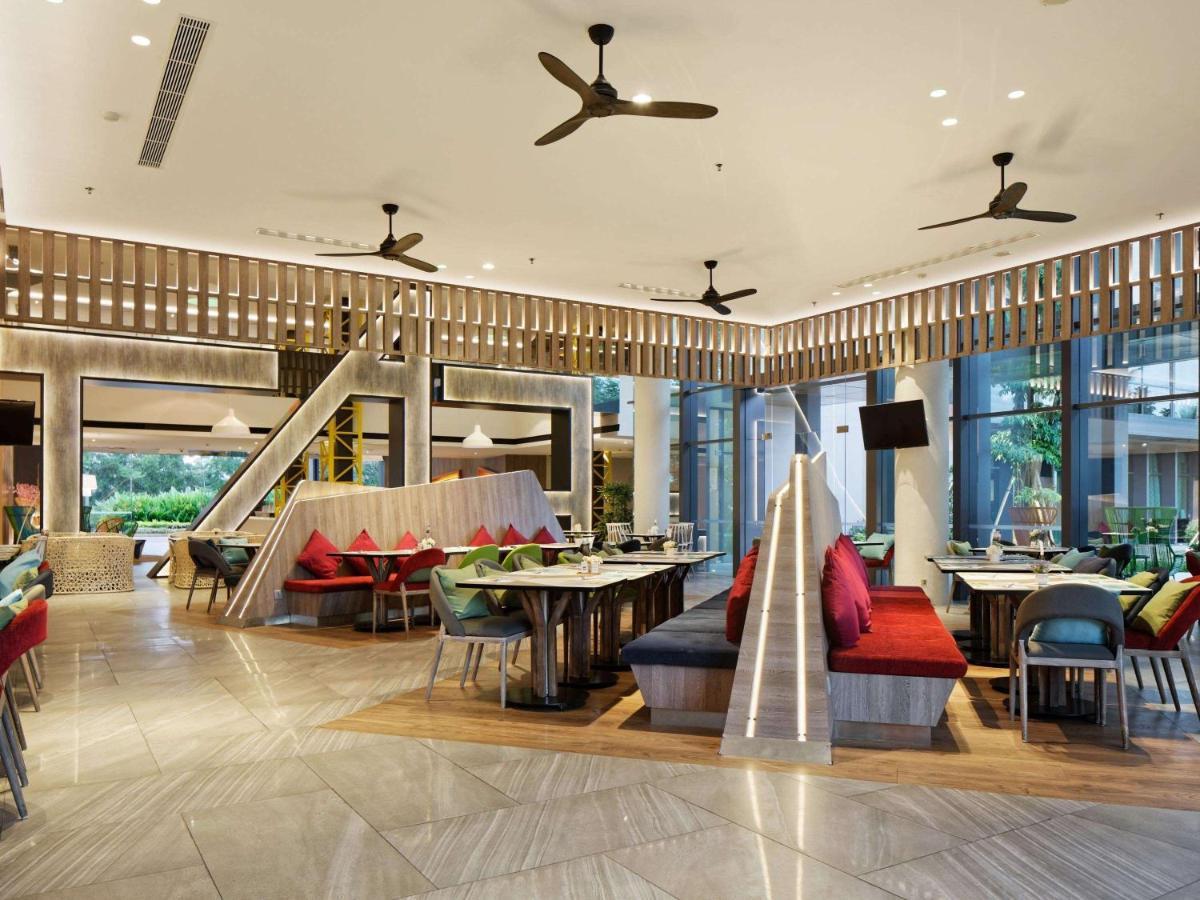 Ibis Styles Batam Nagoya Exterior foto
