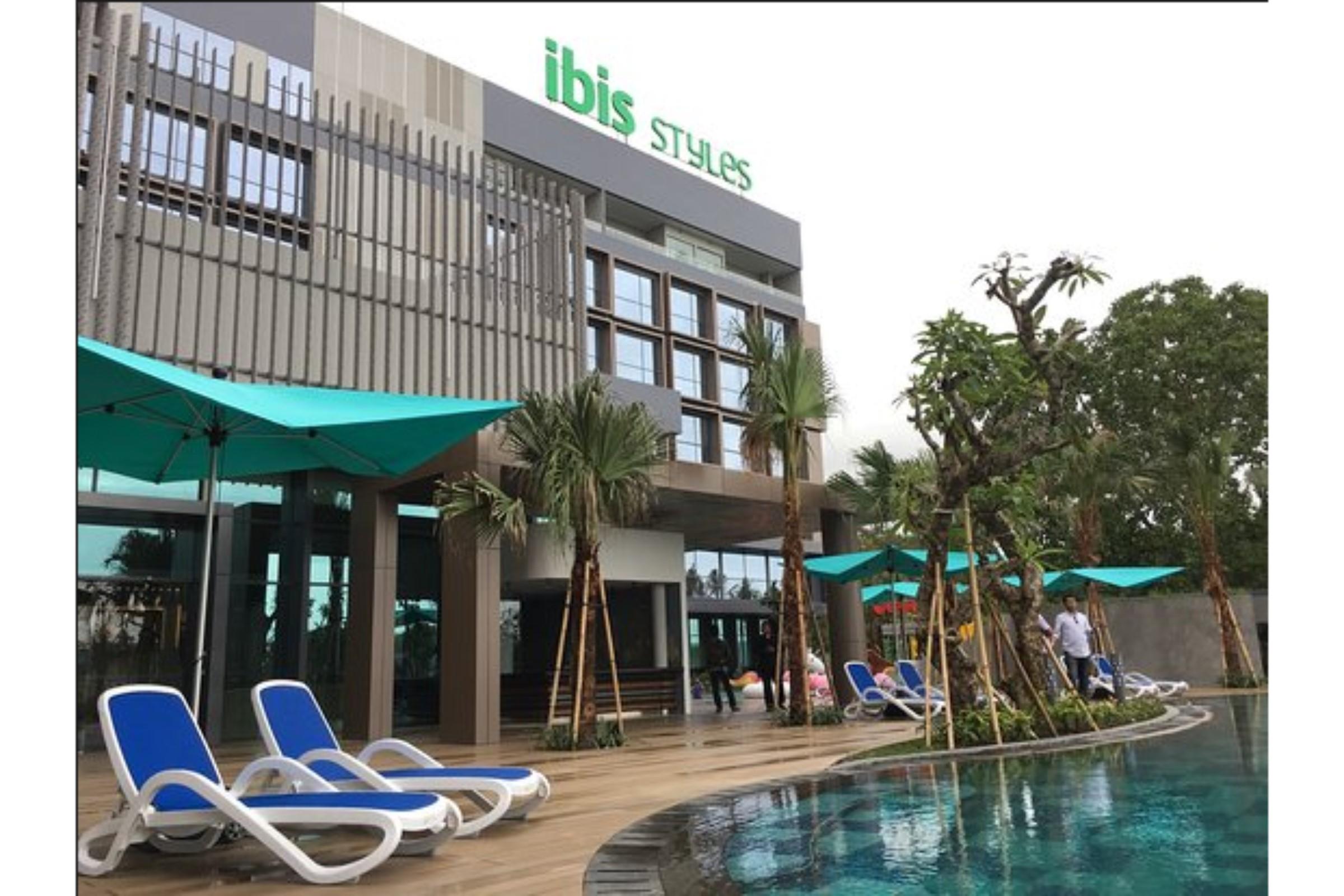 Ibis Styles Batam Nagoya Exterior foto