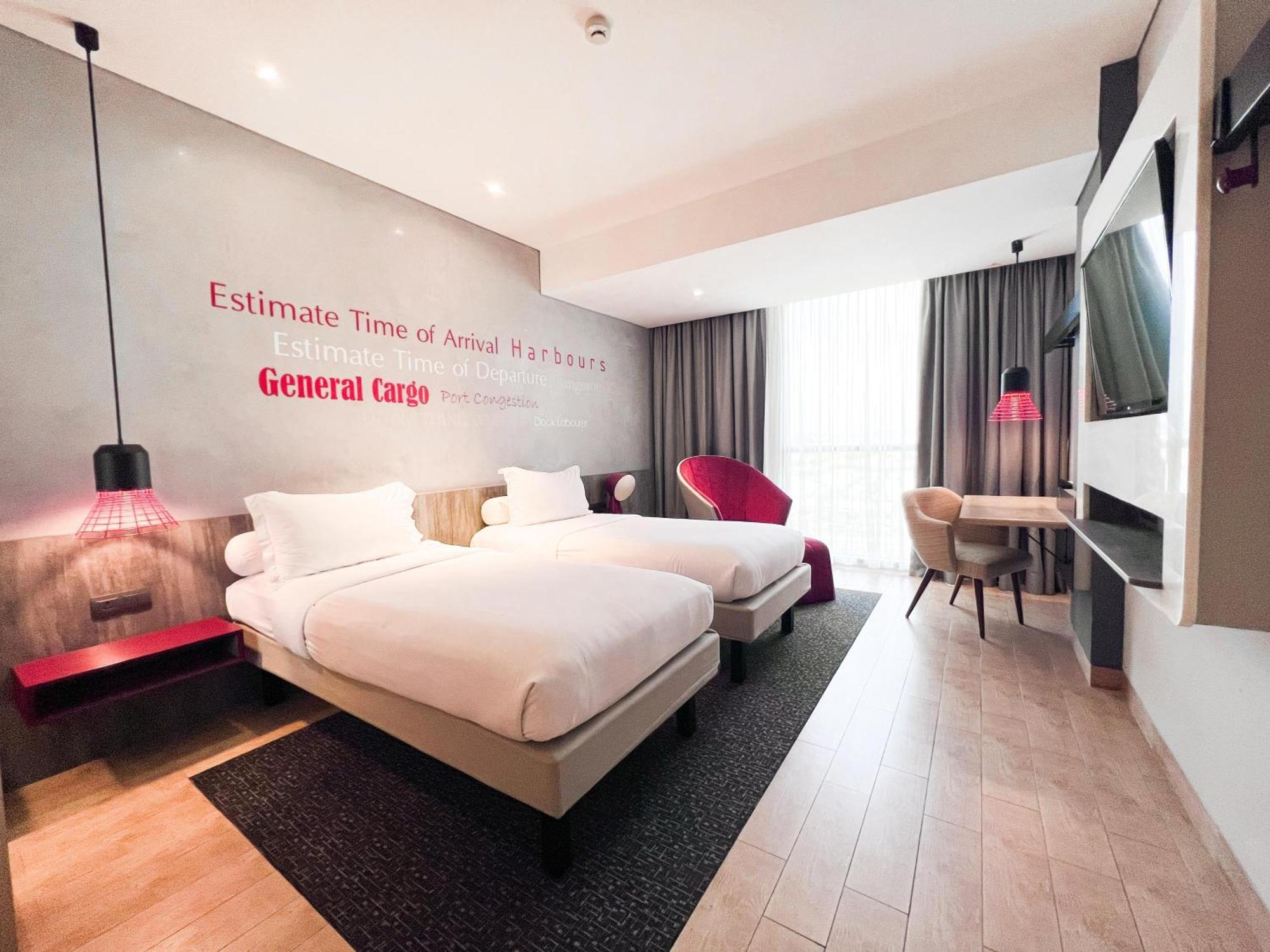 Ibis Styles Batam Nagoya Exterior foto