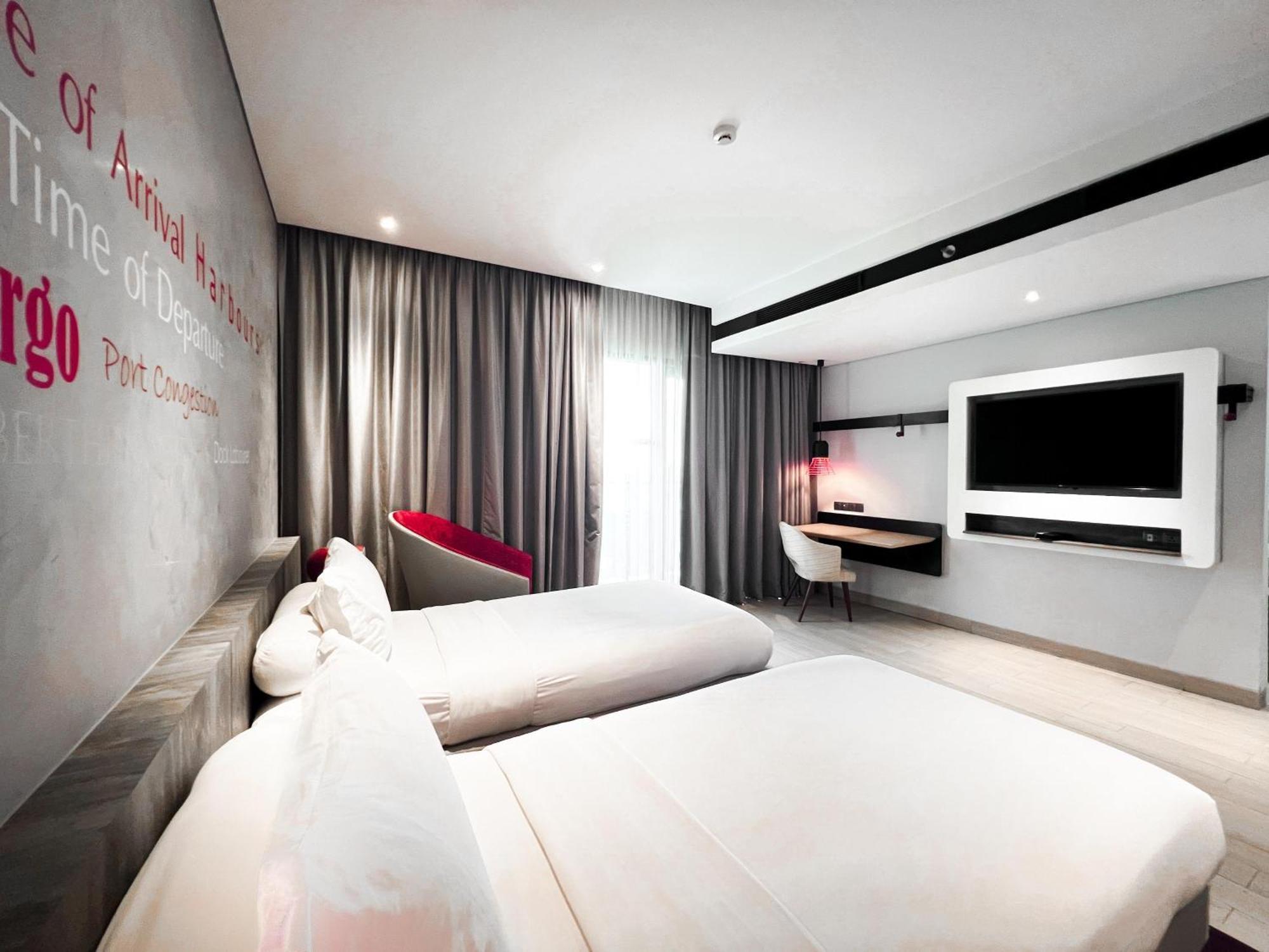 Ibis Styles Batam Nagoya Exterior foto